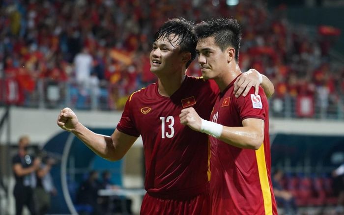 Tiến Linh, Văn Xuân chấn thương, ông Park còn 20 cầu thủ đấu Nhật Bản