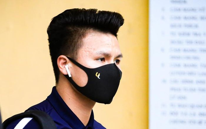 Quang Hải sang Nhật Bản 'chào hàng'