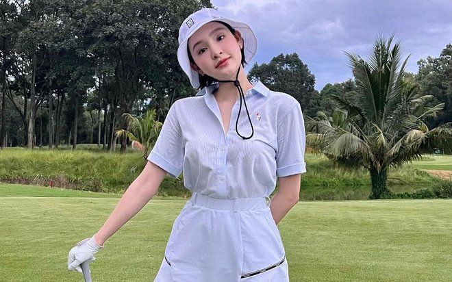 Xôn xao sân khấu 'Gặp nhưng không ở lại', còn mang hẳn màn đánh golf để 'khịa' Hiền Hồ?
