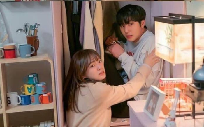 Hẹn Hò Chốn Công Sở tập 10: Ahn Hyo và Kim Se Jeong đang 'lâm trận', bị bố mẹ bắt quả tang