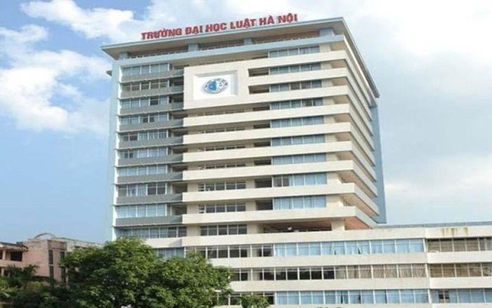 Thầy giáo bị tố 'gạ tình' sinh viên: ĐH Luật Hà Nội đề nghị công an điều tra