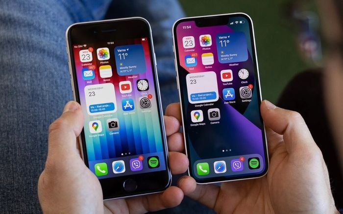 Cách Apple đánh lừa bộ não để bạn mua iPhone, iPad đắt tiền hơn