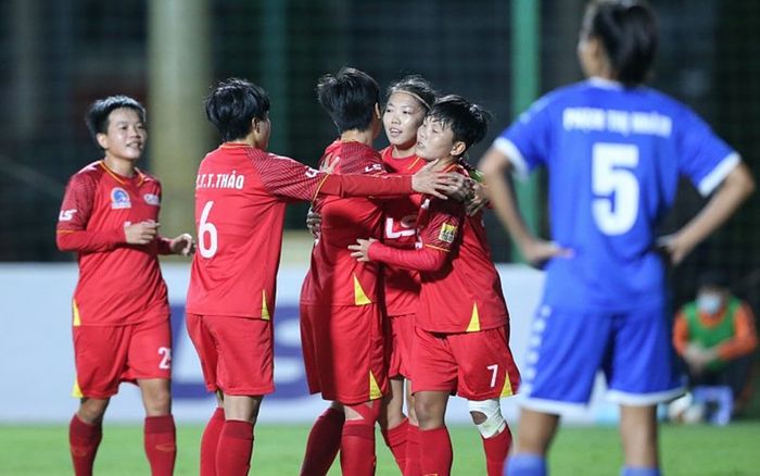 Nóng vụ CLB nữ TPHCM sắp mất quân trước đội được tập đoàn của bầu Hiển tài trợ: Đã gửi đơn lên VFF