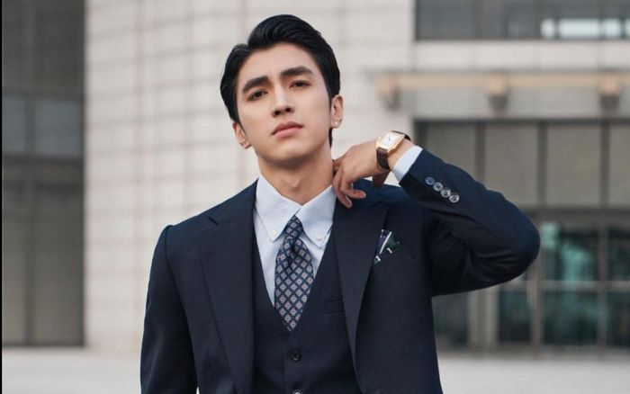 Nghề nghiệp của sao Việt trước khi vào showbiz: Bình An chạy xe ôm, Đàm Vĩnh Hưng làm thợ cắt tóc