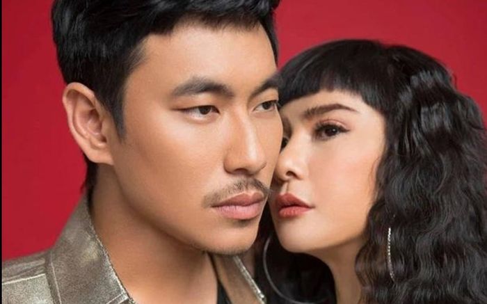 Kiều Minh Tuấn thoải mái đi chơi cùng bạn bè sau tin đồn chia tay Cát Phượng