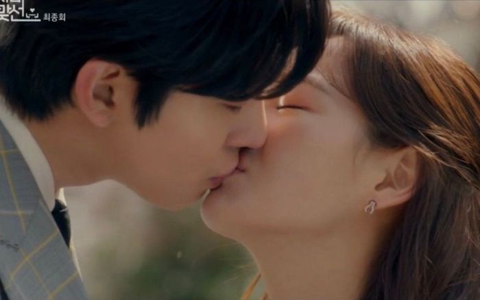 Hẹn Hò Chốn Công Sở tập 12: Kết thúc trọn vẹn nhưng lại khiến khán giả 'kêu trời' vì quá nhanh