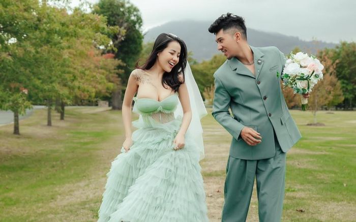 Lương Bằng Quang xả kho loạt ảnh cưới với Ngân 98 ở Úc, 'đôi gò bồng đảo' bị o ép muốn 'chực trào'