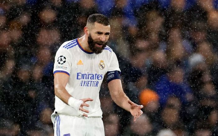 Benzema cân bằng kỷ lục đáng nể của Ronaldo