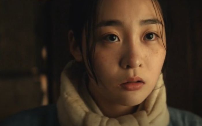 Pachinko: Tình cũ Lee Min Ho rơi nước mắt khi về nhà chồng