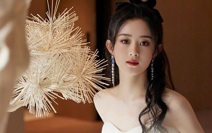 Triệu Lệ Dĩnh có đất diễn ít đến đáng thương trong phim mới đóng với Trương Dịch?