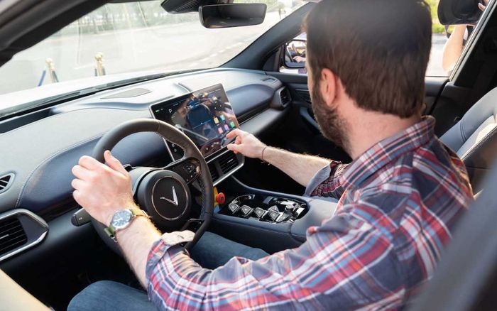 Giới truyền thông quốc tế tiết lộ loạt 'điểm cộng' trên VinFast VF 8