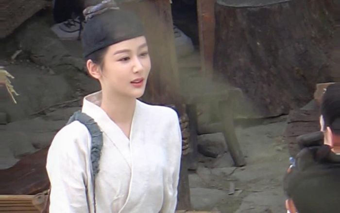 Lộ hình ảnh Dương Tử trong phim mới Trường Tương Tư, dân tình bùng nổ vì nhan sắc... quá đẹp trai