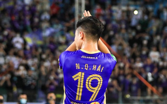 Sinh nhật tuổi 25, Quang Hải chính thức trở thành cầu thủ tự do