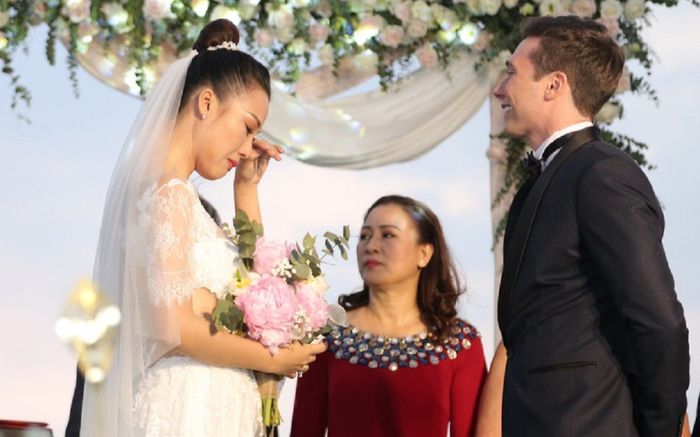 Hoàng Oanh từng ẩn ý chuyện tan vỡ trong hôn nhân: 'Một là yêu sai người, hai là yêu sai cách'