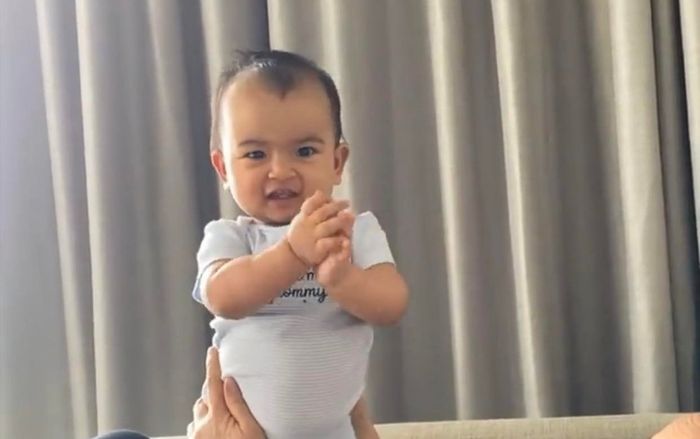 Con gái Võ Hạ Trâm gây sốt với điệu quẩy cực 'bá đạo'