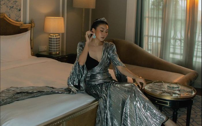 Từ 'cô gái 19' đến chị đại làng mẫu, Thanh Hằng: '1 lần đạt Hoa hậu, cả đời đội vương miện'