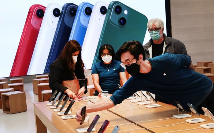 Hàng loạt nhà máy lắp ráp iPhone buộc phải tạm ngừng hoạt động