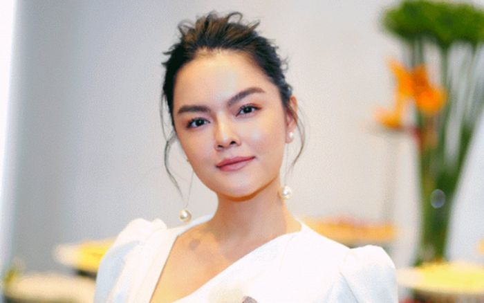 Bị tố nhéo diễn viên nhí đến khóc để quảng bá MV, Phạm Quỳnh Anh phản ứng ra sao?