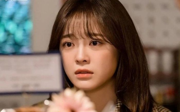 Kim Se Jeong của Hẹn Hò Chốn Công Sở mong tìm được người thương, hint với Ahn Hyo Seop là do fan tự nghĩ