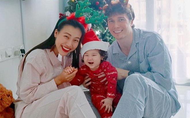 MC Hoàng Oanh bật khóc sau một tuần ly hôn, lý do vì đâu?