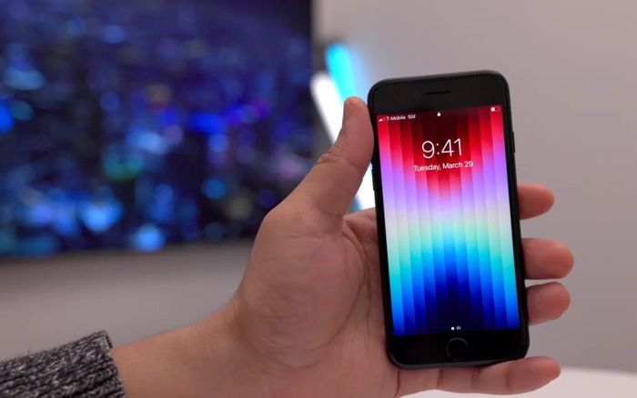 Doanh số iPhone SE 2022 tiếp tục gây thất vọng