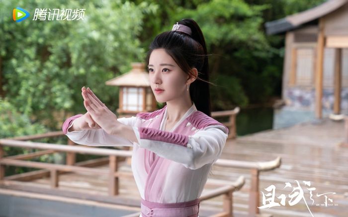 Thả Thí Thiên Hạ: Triệu Lộ Tư bị chê tan nát vì khác xa Bạch Phong Tịch