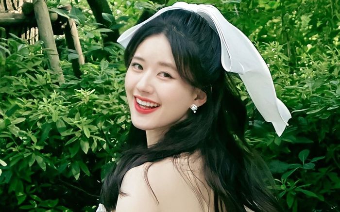 Chiều cao 'bí ẩn' của Triệu Lộ Tư: Đi giày cao gót nhưng vẫn thấp hơn Bạch Lộc, Lý Thấm