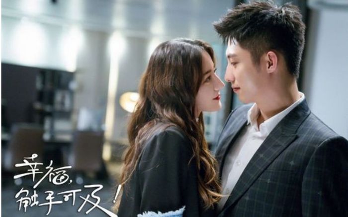 Rộ tin Địch Lệ Nhiệt Ba và Hoàng Cảnh Du sẽ tái hợp trong phim mới, khán giả lắc đầu ái ngại