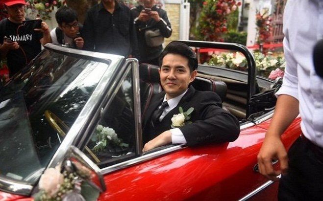 Tròn mắt trước dàn siêu xe rước dâu hoành tráng của đám cưới sao Việt