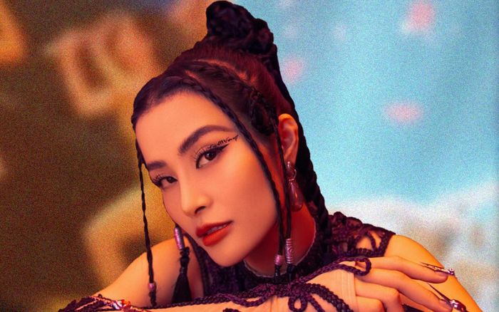 Liệu Đông Nhi có khóc thét khi xem MV 'Đôi mi em đang u sầu' phiên bản 'sấp mặt' của mình?