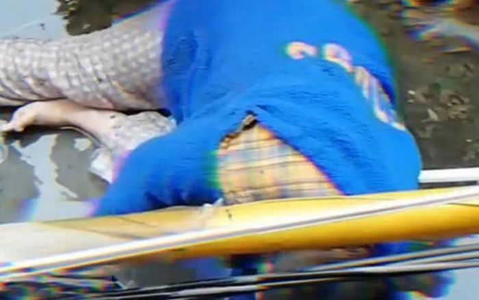 Cô gái thức giấc thấy mình nằm ngoài ban công, người ướt sũng nước, dân tình suy đoán một điều nguy hiểm