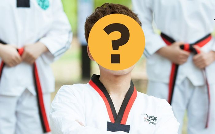 'Tình địch' của Dương Dương rớt đài sau scandal tra nam, phải đi bán đồ nội y để kiếm sống