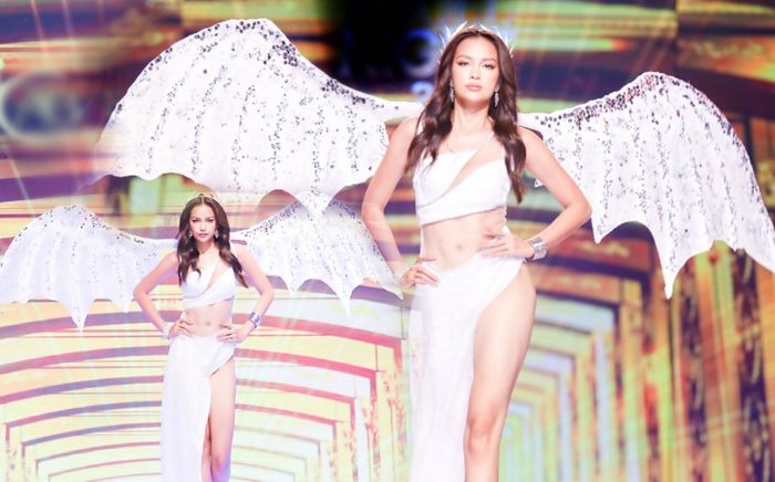 Ngọc Châu sải bước điêu luyện với váy khoét sâu hoắm: Đi thi Miss Universe liền, không cần training