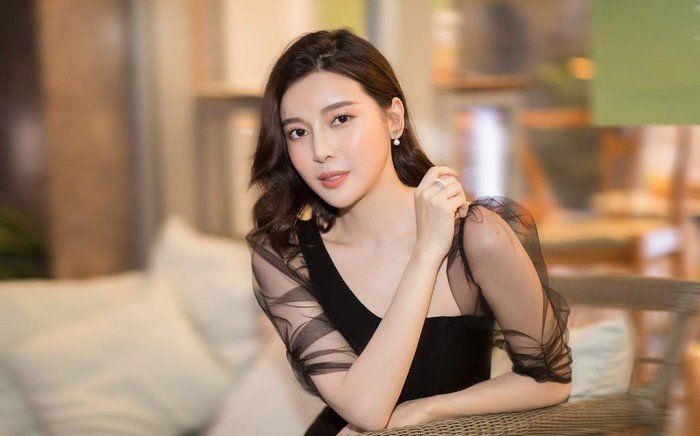 Cao Thái Hà tiết lộ mức cát-sê khủng: 'Cày cuốc' một tháng đã đủ tậu luôn miếng đất mới