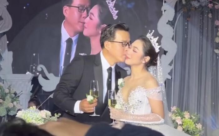 Dân mạng tìm ra bằng chứng Hà Thanh Xuân là 'em gái nương tựa' khi Thắng Ngô và vợ cũ vẫn đang hạnh phúc?