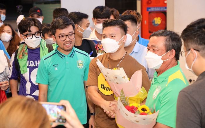 NÓNG: Quang Hải chính thức về Cần Thơ