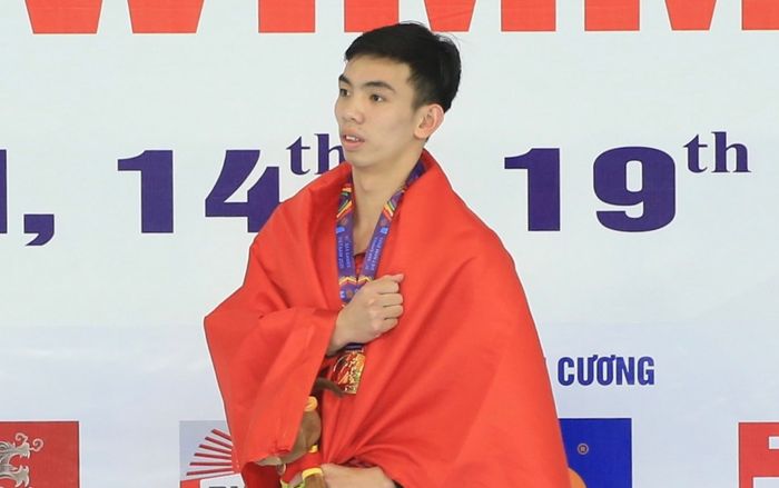 Vỡ oà cảm xúc, 'rái cá' Huy Hoàng phá kỷ lục SEA Games và giành HCV thứ 2: 'Tôi sướng quá'!