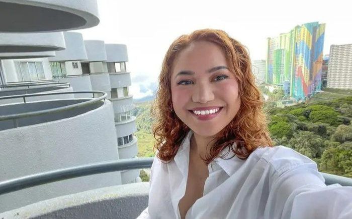 Cô gái trẻ 'bạo gan' trải nghiệm một đêm tại 'khách sạn ma ám' ở Malaysia