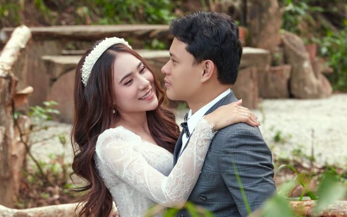 Hồ Bích Trâm hạnh phúc chia sẻ hình ảnh siêu âm, tiết lộ quá trình mang thai trong 3 tháng đầu