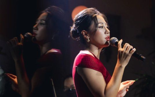 Văn Mai Hương nói gì trước thông tin nghỉ hát 3 - 4 tháng?