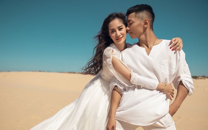 Chuyện tình lãng mạn như cổ tích ngoài đời thật của Khánh Thi - Phan Hiển