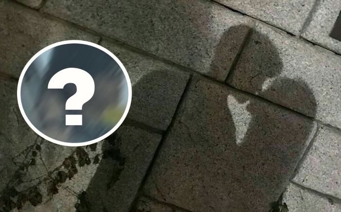 Một cặp đôi nam nữ ca sĩ đình đám bị gắt gặp chung xe, dính nghi vấn hẹn hò