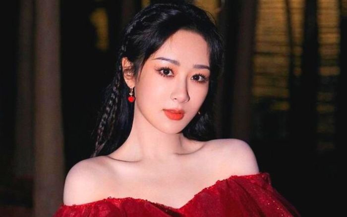 Giữa tin đồn 'nên duyên' với Vương Nhất Bác, tình trạng sức khỏe của Dương Tử rất đáng báo động?