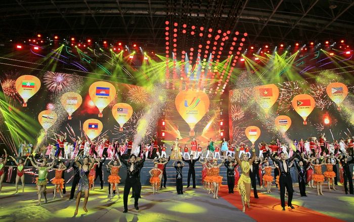 Nhìn lại những khoảnh khắc ấn tượng trong lễ bế mạc SEA Games 31