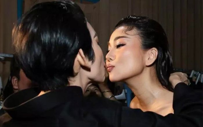 Chứng kiến Thanh Hằng - Xuân Lan 'đánh lẻ' thân thiết tại sự kiện, Hồ Ngọc Hà có phản ứng ra sao?