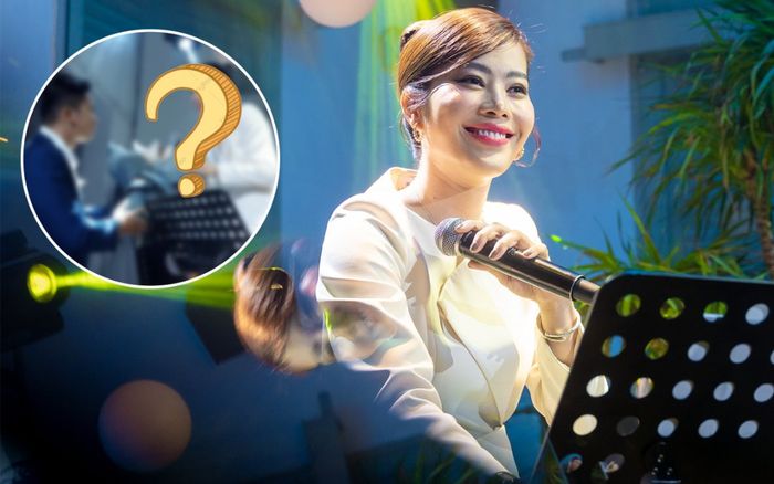 Được trai đẹp lên sân khấu tặng hoa, Nam Em có phản ứng 'khoái khoái' dễ thương hết biết!