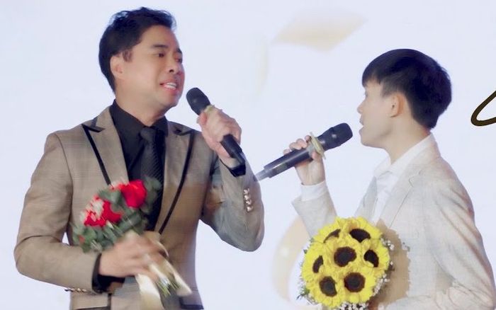 Hậu được danh ca Ngọc Sơn uốn nắn, giọng hát Hồ Văn Cường liệu còn bị chê bai?