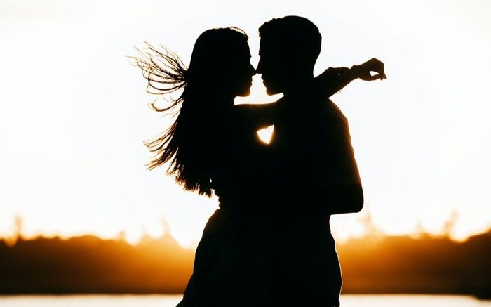Nóng: Cặp vợ chồng ca sĩ - cầu thủ chuẩn bị chia tay, nguyên nhân vì có người ngoại tình
