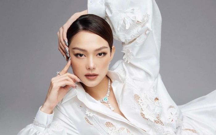 Màn 'lột xác' ngoạn mục về nhan sắc của Minh Hằng