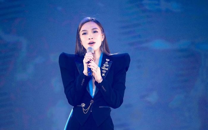 Chị đẹp Mỹ Tâm trở lại, Lan Ngọc - Thuỳ Tiên lần đầu cùng catwalk, Binz và dàn nghệ sĩ 'khuấy đảo' đại nhạc hội Lazada SuperShow 5/6 sắp tới!